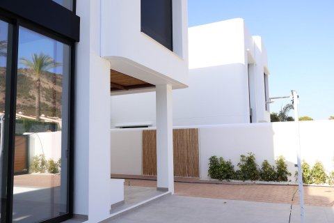 Villa for sale in L'Alfàs del Pi, Alicante, Spain 4 bedrooms, 203 sq.m. No. 141715 - photo 19