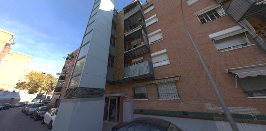 Apartment à Sabadell, Barcelona, Espagne 3 chambres, 62 m2 No. 191178