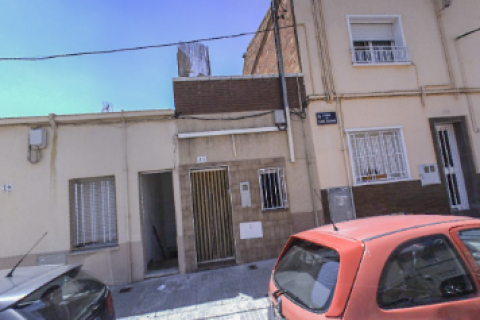 House for sale in Terrassa, Barcelona, Spain 4 bedrooms, 87 sq.m. No. 191182 - photo 2