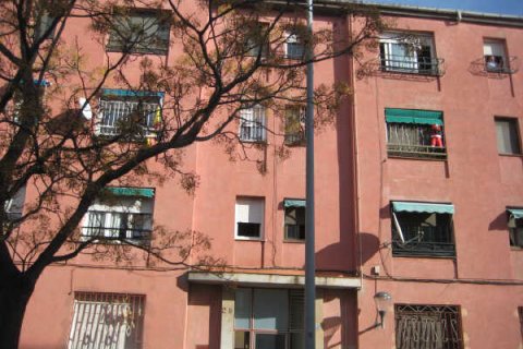 Apartment à vendre à Sabadell, Barcelona, Espagne, 4 chambres, 78 m2 No. 191179 - photo 3