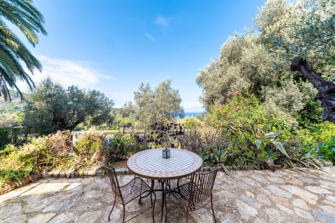 Finca pārdošanā Deia, Mallorca, Spānijā 4 istabas, 214 m2 Nr. 32219 - attēls 2