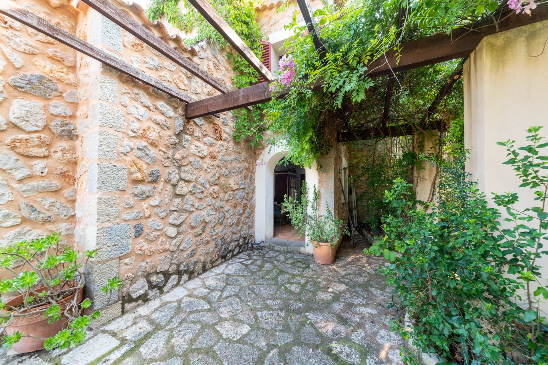 Finca Deia, Mallorca, Espanja 4 makuuhuonetta, 141 m2 No. 32219