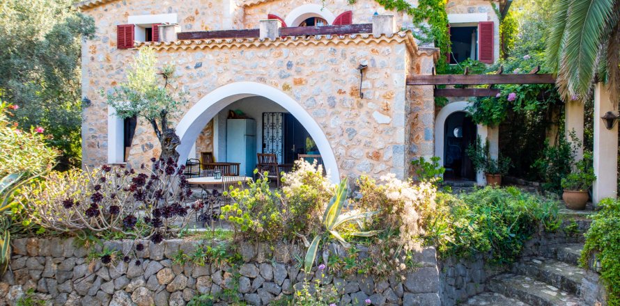 Finca Deia, Mallorca, Spānijā 4 istabas, 214 m2 Nr. 32219