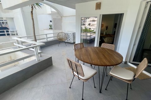 Apartamento en alquiler en Cala Vinyes, Mallorca, España 2 dormitorios, 69 m2 No. 140090 - foto 6