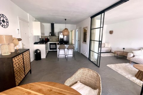 Apartamento en alquiler en Cala Vinyes, Mallorca, España 2 dormitorios, 69 m2 No. 140090 - foto 8