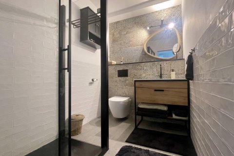 Apartamento en alquiler en Cala Vinyes, Mallorca, España 2 dormitorios, 69 m2 No. 140090 - foto 12