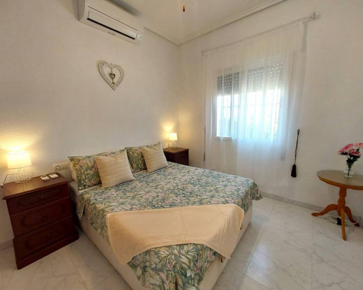Villa a Ciudad Quesada, Alicante, Spagna 3 camere da letto, 100 mq. N° 148926