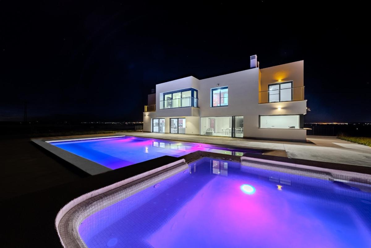 Villa in La Marina, Alicante, Spain 5 bedrooms, 506 sq.m. No. 148925