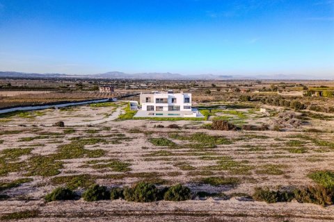 Huvila myytävänä La Marina, Alicante, Espanja, 5 makuuhuonetta, 506 m2 No. 148925 - kuva 9