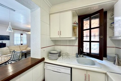 Villa till salu i Alicante, Spanien 4 sovrum, 184 kvm. Nr. 148922 - foto 9