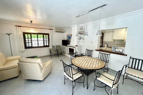 Villa till salu i Alicante, Spanien 4 sovrum, 184 kvm. Nr. 148922 - foto 5