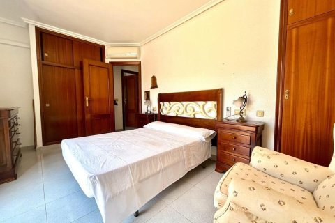 Villa till salu i Alicante, Spanien 4 sovrum, 184 kvm. Nr. 148922 - foto 10