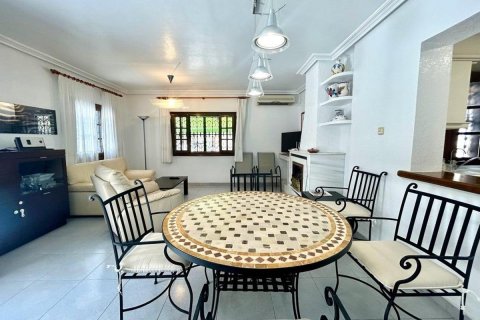 Villa till salu i Alicante, Spanien 4 sovrum, 184 kvm. Nr. 148922 - foto 6