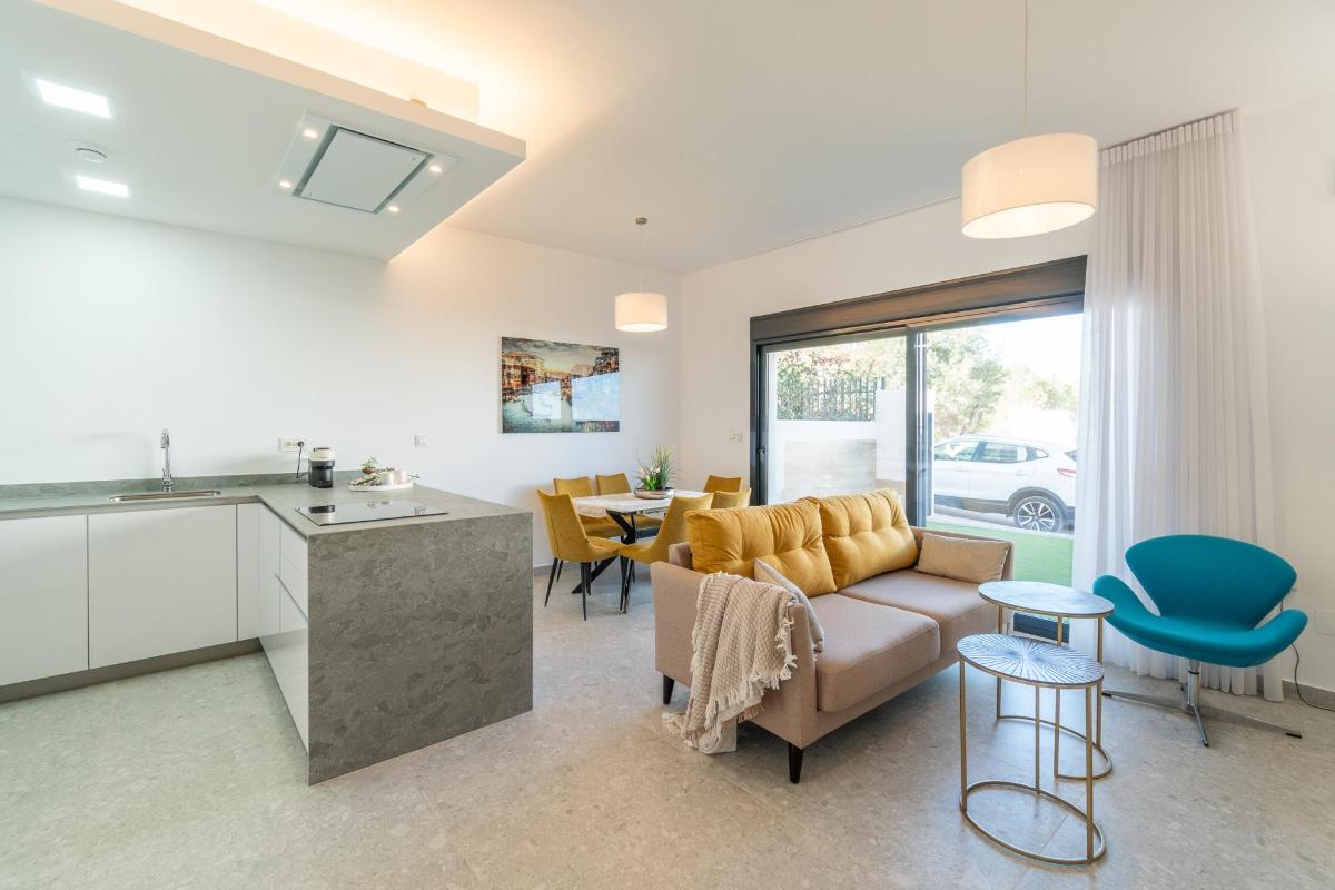 Bungalow w Torrevieja, Alicante, Hiszpania 3 sypialnie, 82 mkw. nr 148924