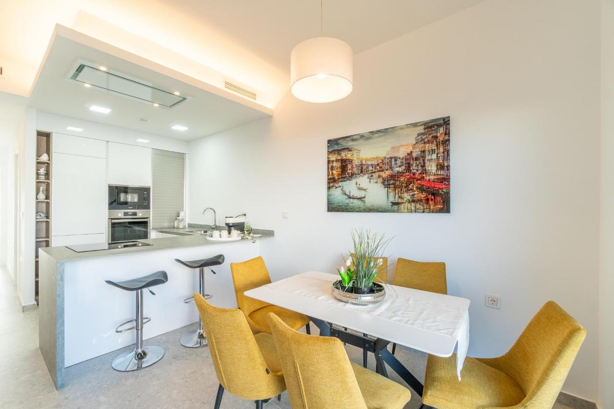 Bungalow w Torrevieja, Alicante, Hiszpania 3 sypialnie, 82 mkw. nr 148924