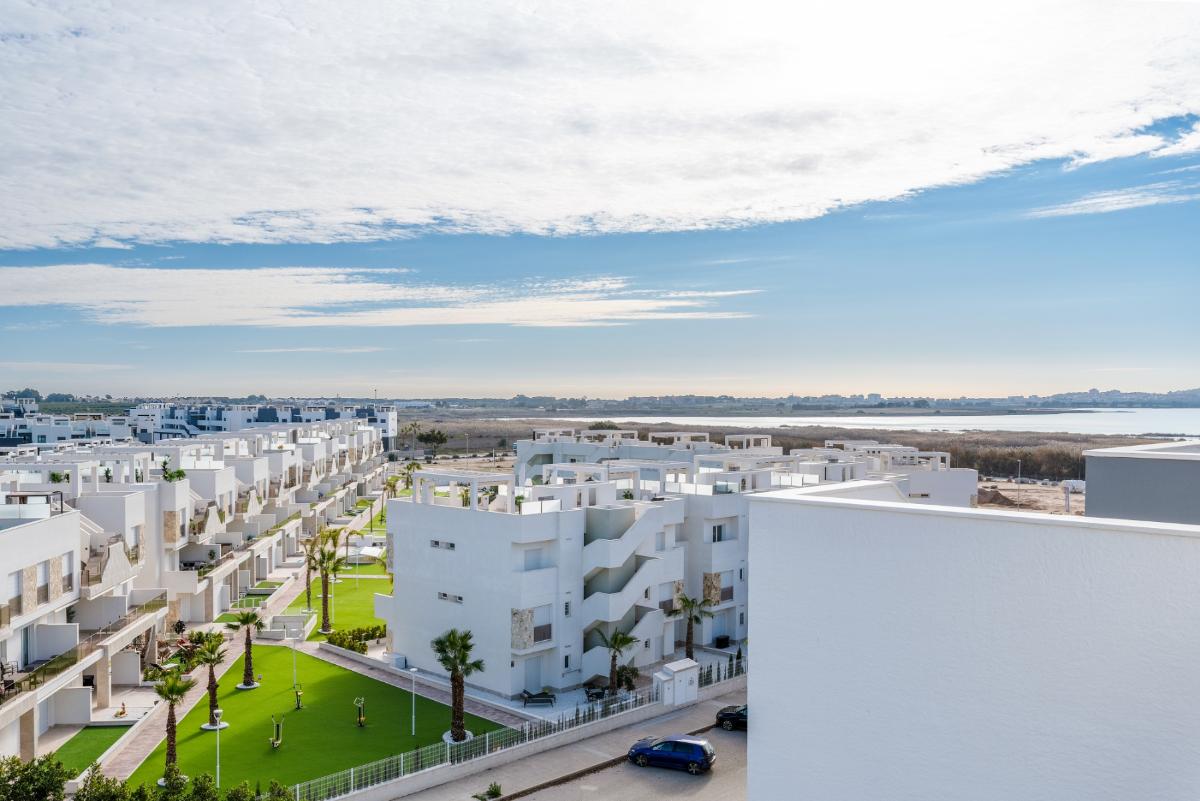 Huoneisto Guardamar del Segura, Alicante, Espanja 2 makuuhuonetta, 75 m2 No. 148923