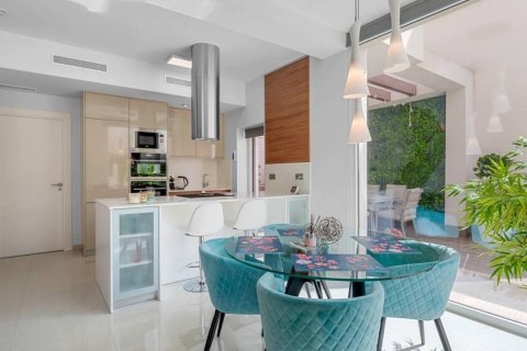 Продажа виллы в Сьюдад Кесада, Аликанте, Испания 3 спальни, 101м2 №148927 - фото 6