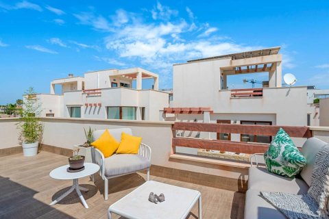 Продажа виллы в Сьюдад Кесада, Аликанте, Испания 3 спальни, 101м2 №148927 - фото 25