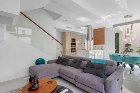 Продажа виллы в Сьюдад Кесада, Аликанте, Испания 3 спальни, 101м2 №148927 - фото 9