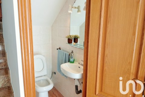 House for sale in Granada, Spain 4 bedrooms, 178 sq.m. No. 185605 - photo 13