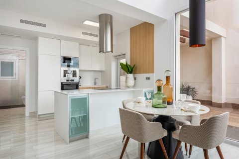 Продажа виллы в Сьюдад Кесада, Аликанте, Испания 3 спальни, 109м2 №163285 - фото 12