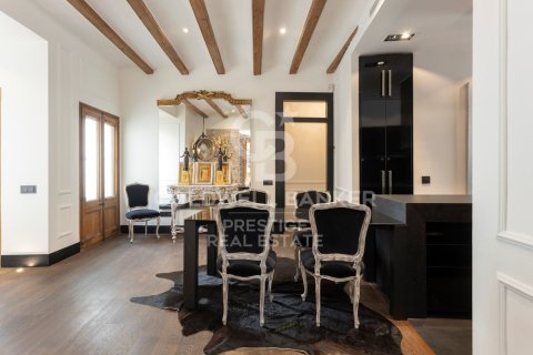 Apartment for sale in Barcelona, Spain 3 bedrooms, 153 sq.m. No. 160146 - photo 5