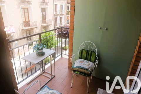 Apartment for sale in Zaragoza, Spain 3 bedrooms, 106 sq.m. No. 172437 - photo 4