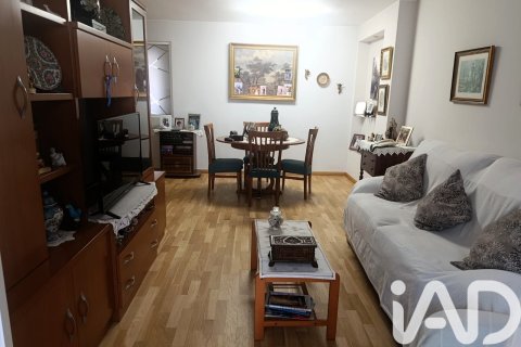 Apartment for sale in Zaragoza, Spain 3 bedrooms, 106 sq.m. No. 172437 - photo 3