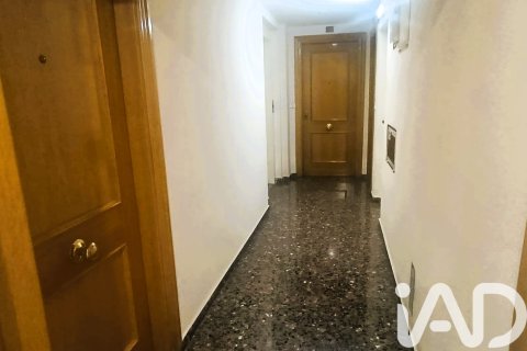 Apartment for sale in Zaragoza, Spain 3 bedrooms, 106 sq.m. No. 172437 - photo 21