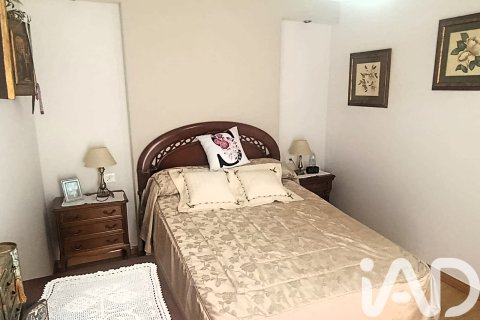 Apartment for sale in Zaragoza, Spain 3 bedrooms, 106 sq.m. No. 172437 - photo 16
