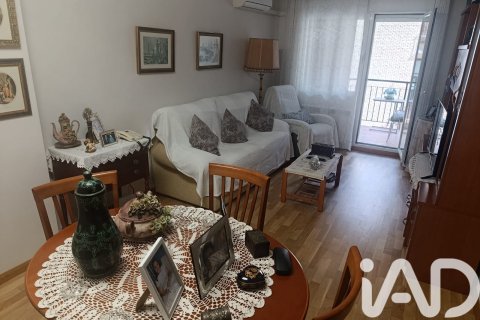 Apartment in Zaragoza, Spain 3 bedrooms, 106 sq.m. No. 172437