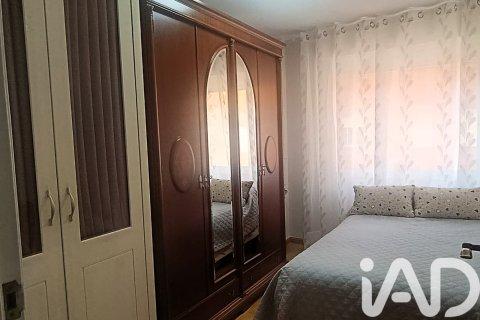 Apartment for sale in Zaragoza, Spain 3 bedrooms, 106 sq.m. No. 172437 - photo 12