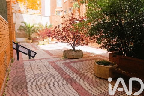 Apartment for sale in Zaragoza, Spain 3 bedrooms, 106 sq.m. No. 172437 - photo 27