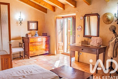 Hus till salu i Andratx, Mallorca, Spanien 2 sovrum, 265 kvm. Nr. 172436 - foto 18