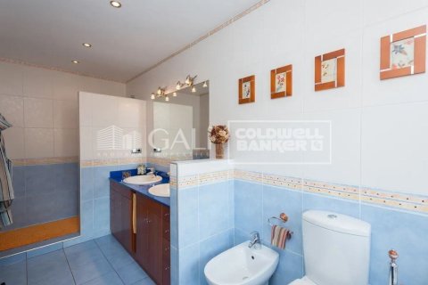 Villa till salu i Principado De Andorra (Ninguna Poblacion Tiene C.P.), Lleida, Spanien 5 sovrum, 600 kvm. Nr. 160339 - foto 8