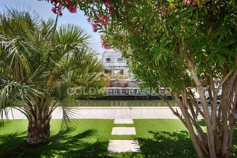 Продажа дома в Эмпуриабрава, Герона, Испания 3 спальни, 170м2 №160334 - фото 11