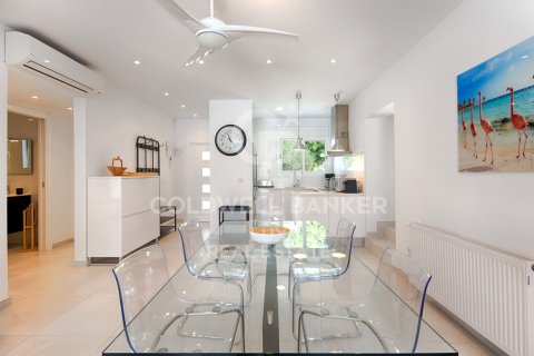 Продажа дома в Эмпуриабрава, Герона, Испания 3 спальни, 170м2 №160334 - фото 19