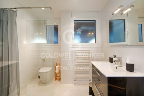 Hus till salu i Empuriabrava, Girona, Spanien 3 sovrum, 170 kvm. Nr. 160334 - foto 30