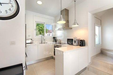 Продажа дома в Эмпуриабрава, Герона, Испания 3 спальни, 170м2 №160334 - фото 21