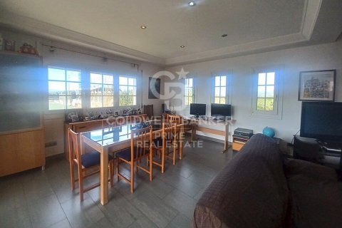 House for sale in Pals, Girona, Spain 5 bedrooms, 284 sq.m. No. 160340 - photo 8