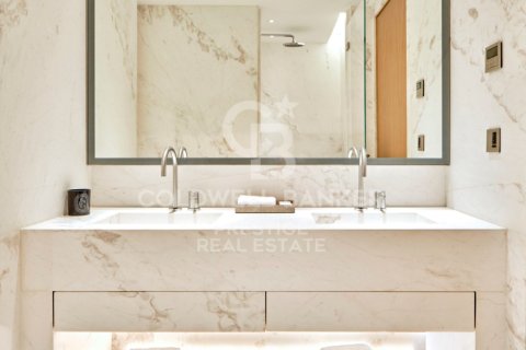 Apartamento en venta en Barcelona, España 2 dormitorios, 176 m2 No. 160337 - foto 13