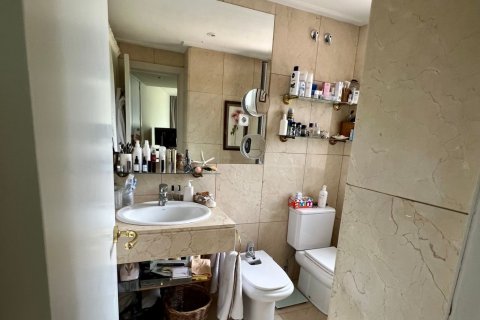 Bliźniak w Madrid, Hiszpania 3 sypialnie, 285 mkw. nr 143128 – zdjęcie 26