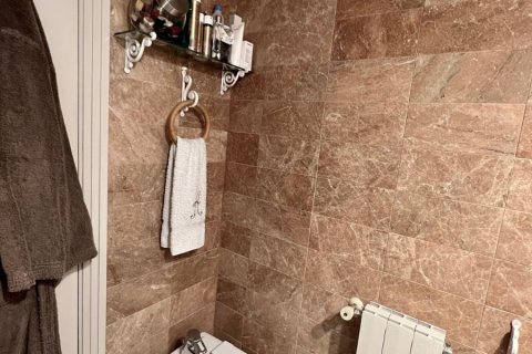 Bliźniak w Madrid, Hiszpania 3 sypialnie, 285 mkw. nr 143128 – zdjęcie 24