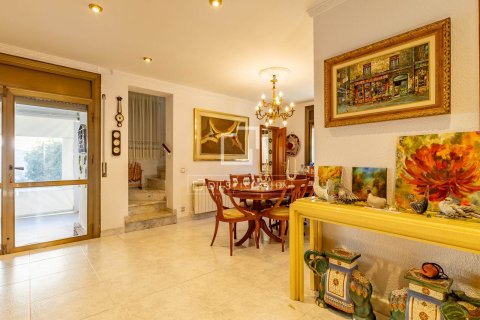 Villa in vendita a Castelldefels, Barcelona, Spagna 5 camere da letto, 296 mq. N° 150585 - foto 10