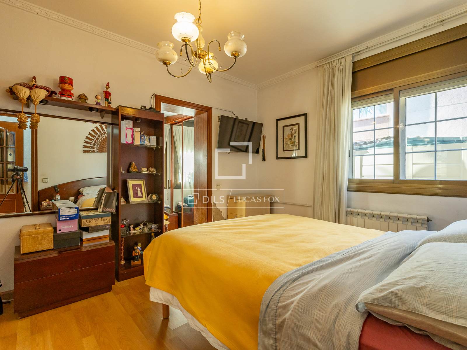 Villa in Castelldefels, Barcelona, Spain 5 bedrooms, 296 sq.m. No. 150585