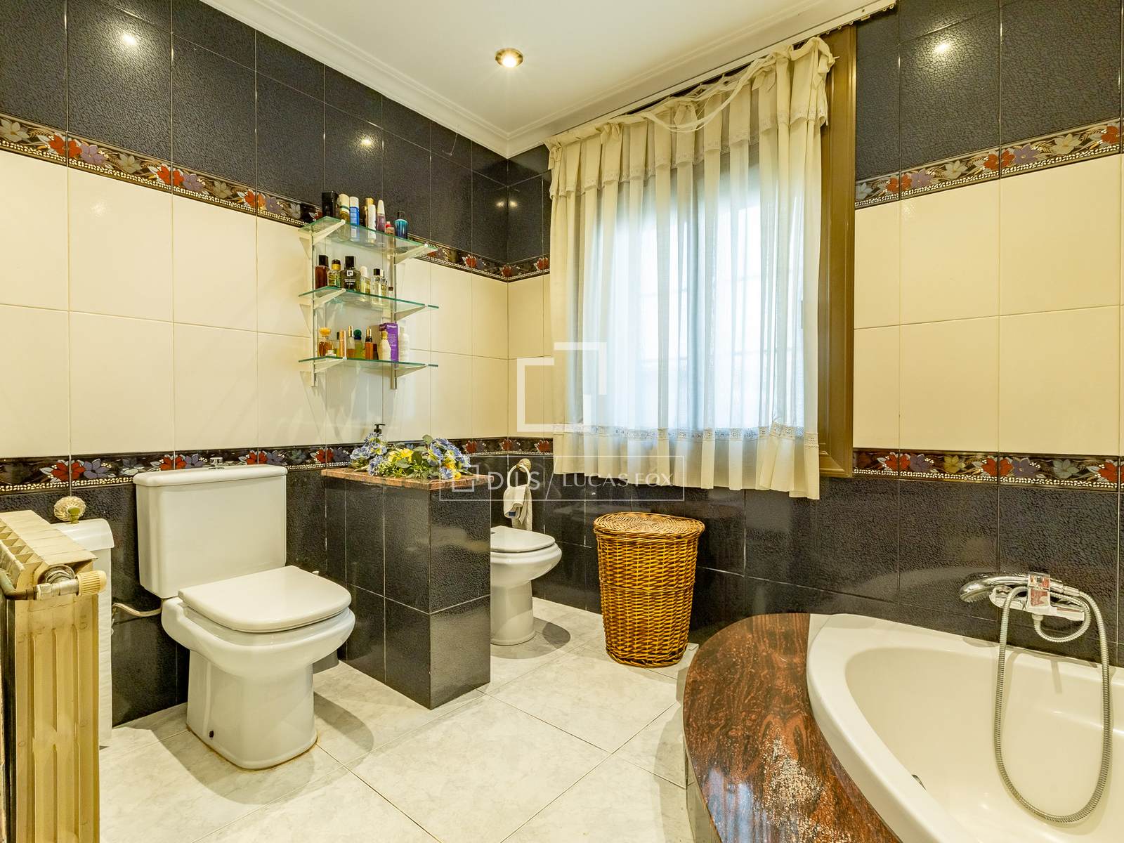 Villa in Castelldefels, Barcelona, Spain 5 bedrooms, 296 sq.m. No. 150585