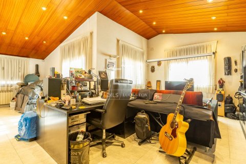 Villa in vendita a Castelldefels, Barcelona, Spagna 5 camere da letto, 296 mq. N° 150585 - foto 24