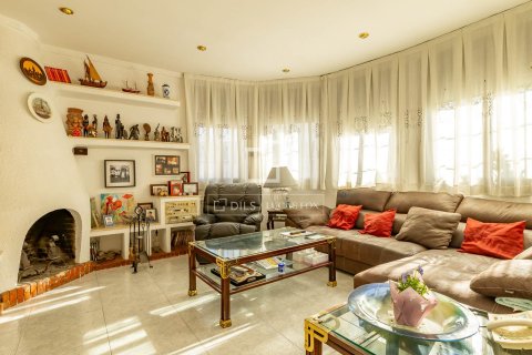 Villa in vendita a Castelldefels, Barcelona, Spagna 5 camere da letto, 296 mq. N° 150585 - foto 4