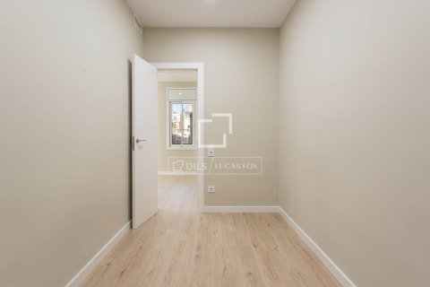 Apartamento en venta en Barcelona, España 3 dormitorios, 76 m2 No. 150584 - foto 17