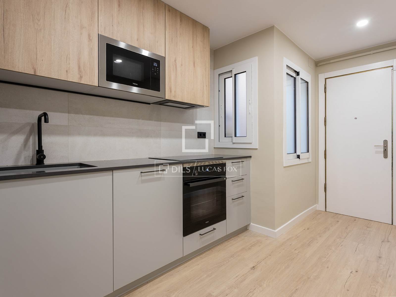 Apartment in Barcelona, Spain 3 bedrooms, 63 sq.m. No. 150584
